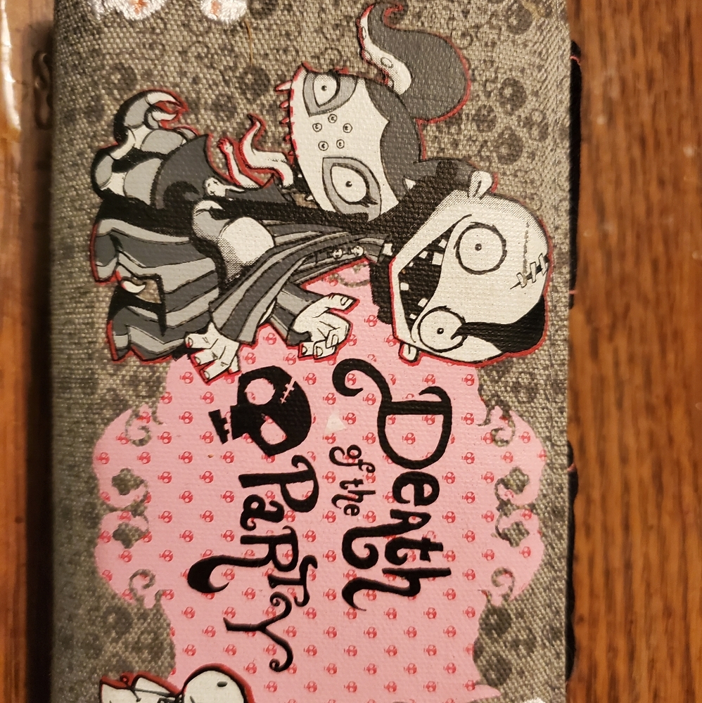 Loungefly wallet - Pretty Freekin Scary